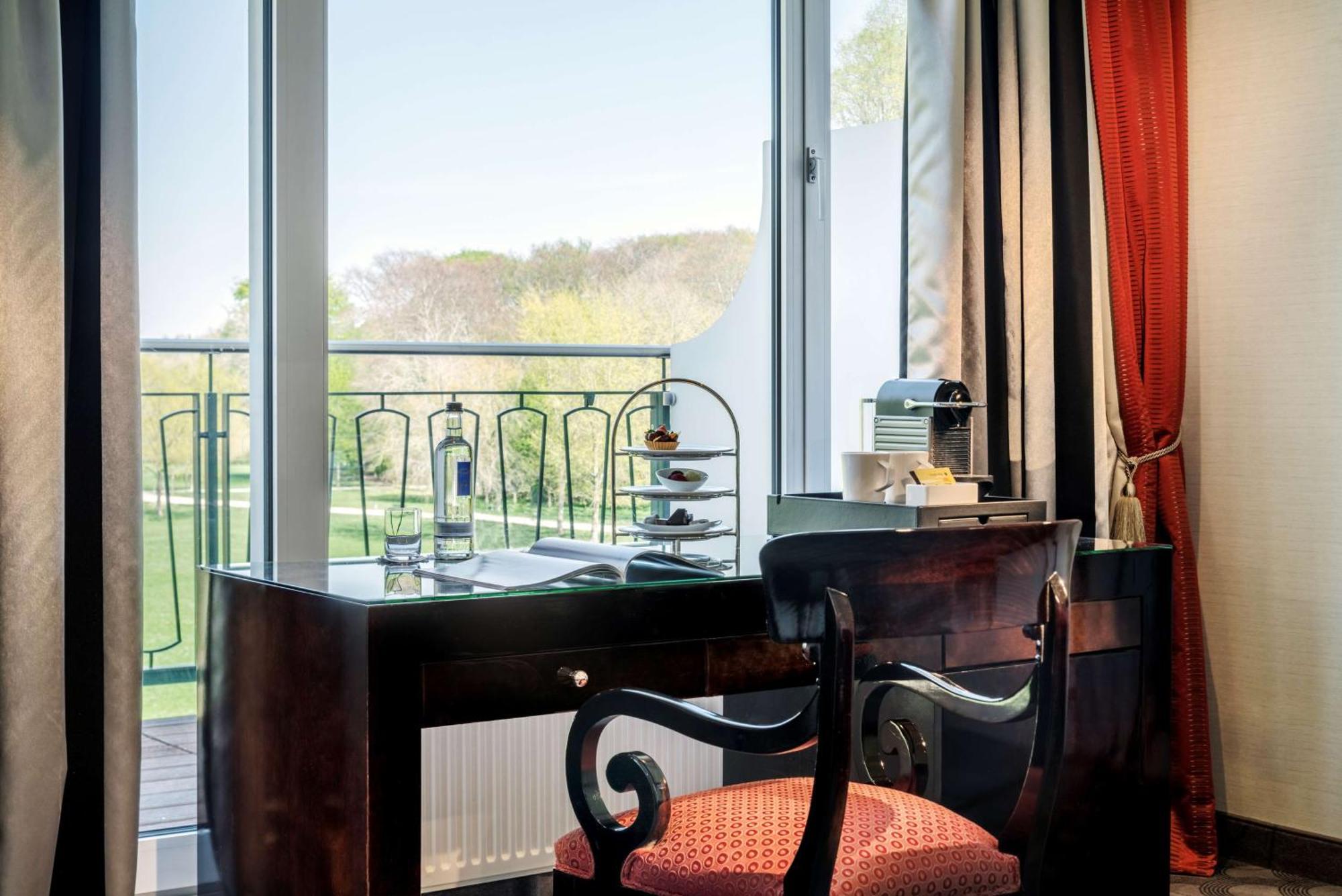 Parkhotel Bremen - Ein Mitglied Der Hommage Luxury Hotels Collection BRE Exterior foto A room at the hotel