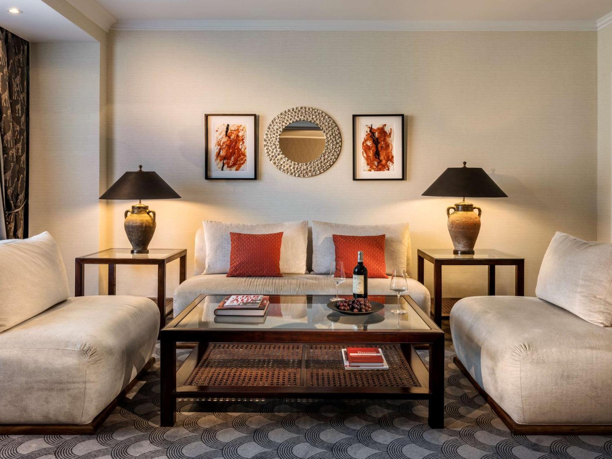 Parkhotel Bremen - Ein Mitglied Der Hommage Luxury Hotels Collection BRE Exterior foto A living room at the Mandarin Oriental, Munich